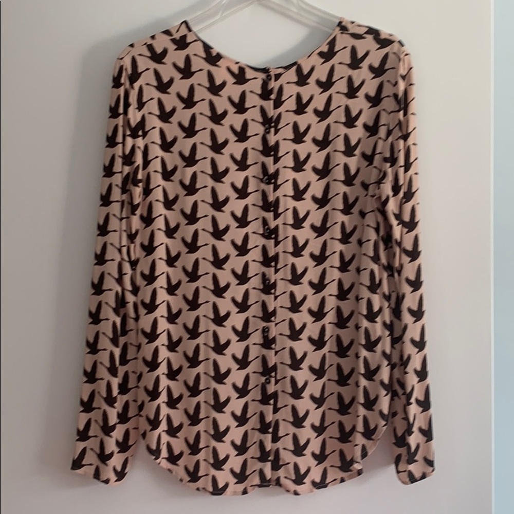 Really cute top ๐ - Picture 2 of 2